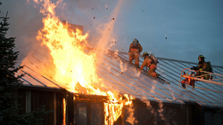 Ровеньские пожарные напомнили жителям о правилах поведения в случае возгорания