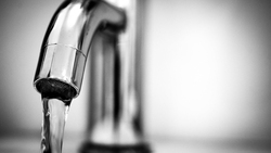 Жители двух улиц села Лозная получили качественную питьевую воду