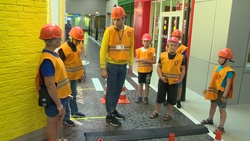 Белгородские школьники узнали о ремонте дорог на нескучном уроке в «Мастерславле»