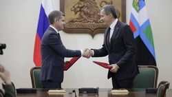 Вячеслав Гладков подписал соглашение о сотрудничестве с Президентским фондом культурных инициатив