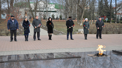 Представители власти и молодёжи почтили память погибших на ровеньской земле солдат