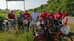 Члены организации ветеранов войны и труда Ровеньского района совершили велопробег памяти