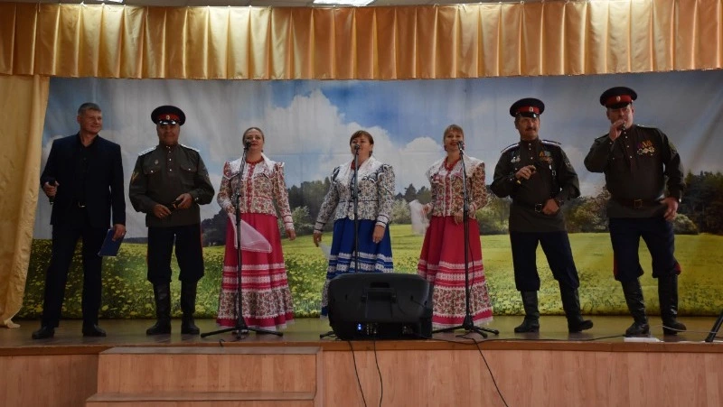 В селе, как в одной семье 