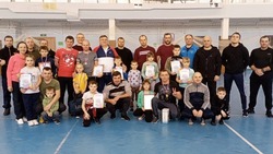 Девять семейных команд приняли участие в спортивном празднике в ФСК посёлка Ровеньки