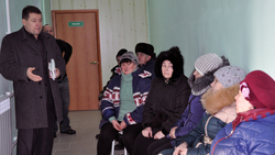 Жители хутора Лихолобов провели сход с участием главы администрации посёлка