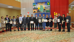 Ровеньские работники и активисты органов местного самоуправления получили награды