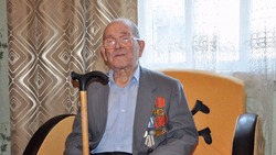 Житель села Нагольного Ровеньского района Алексей Осадчий отметил 95 день рождения