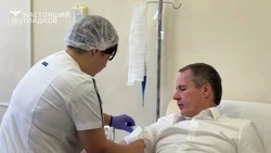 Вячеслав Гладков сдал кровь для пострадавших белгородцев и бойцов