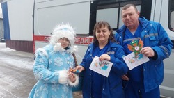  Порядка 3 тыс. белгородцев получили поздравления от юных Дедов Морозов и Снегурочек