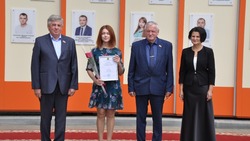 Молодёжная Доска почёта обновлена в Ровеньках 