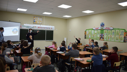 Ровеньские полицейские напомнили школьникам о правилах безопасного поведения в интернете