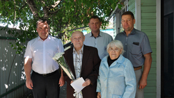 Долгожители Ровеньского района получили поздравления властей
