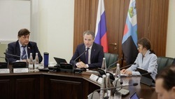 Вячеслав Гладков ознакомился с доходной частью регионального бюджета на 2023 год 