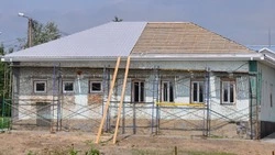 Обновляется здание школьной столовой