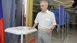 Евгений Савченко проголосовал традиционно в Дубовском ДК