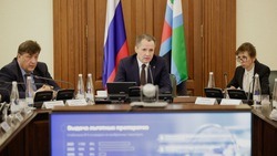 Вячеслав Гладков призвал проработать систему информирования жителей о работе сферы здравоохранения