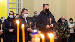 Вячеслав Гладков поздравил белгородцев с Рождеством и посетил храм в Ровеньках