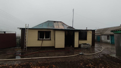 Сотрудники МЧС ликвидировали пожар в селе Ржевка Ровеньского района