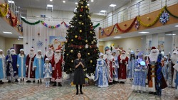 Глава администрации Ровеньского района Татьяна Киричкова дала старт новогодним праздникам
