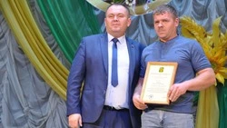 На земле родной трудиться – таков выбор механизатора СПК «Ленинский путь» Ивана Малины