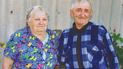 61 год вместе. Супруги Никичкины из Новой Ивановки научили детей беречь семейные ценности